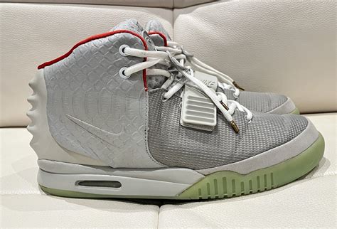 nike air yeezy 2 original and fake|air yeezy 2 shop online.